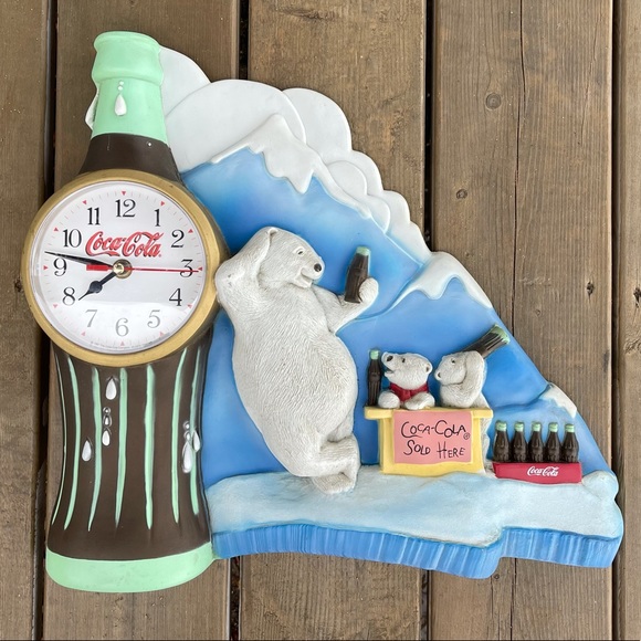 Coca-Cola Polar Bear Vintage Plastic Wall Clock Tested and Working - Picture 2 of 11